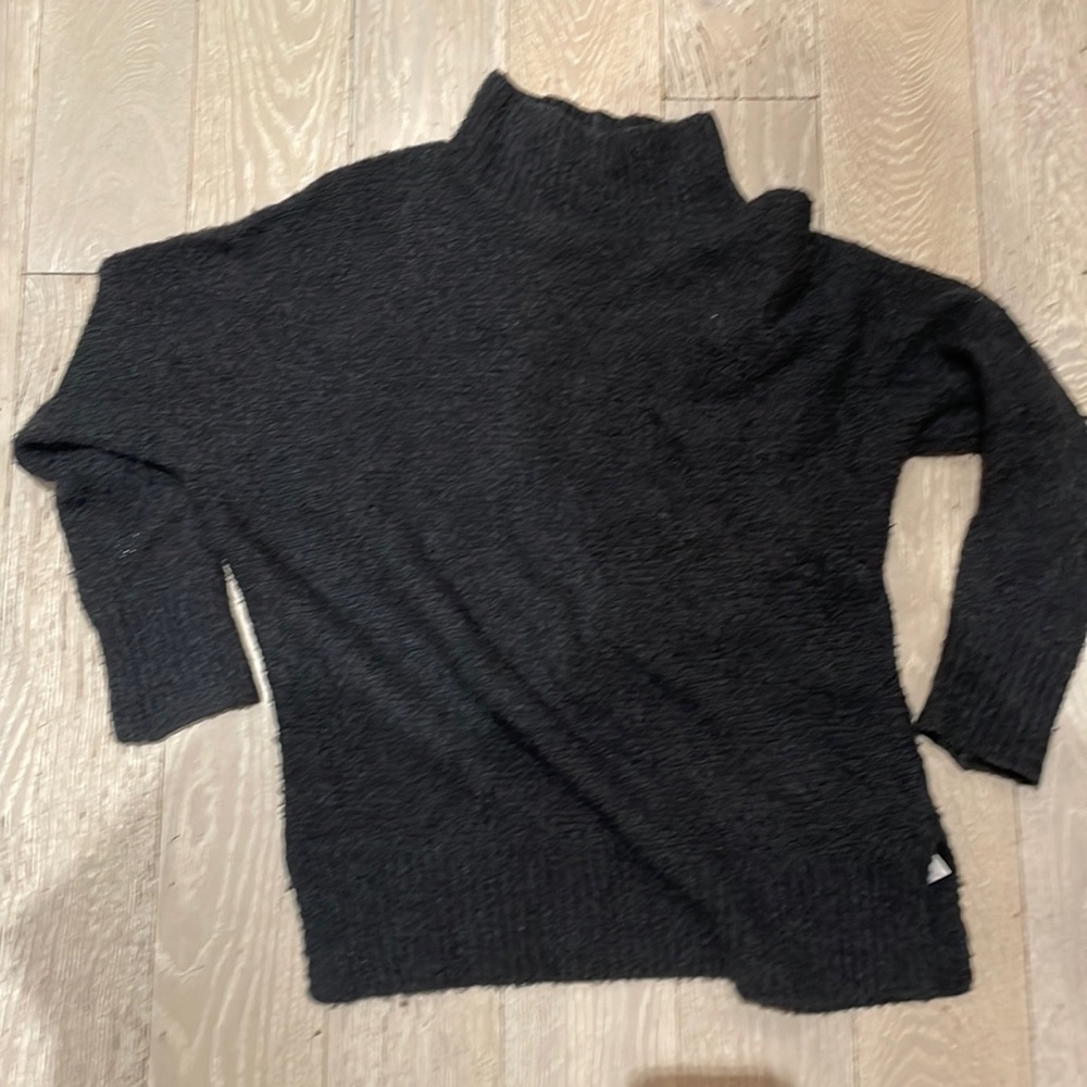 Grey turtleneck